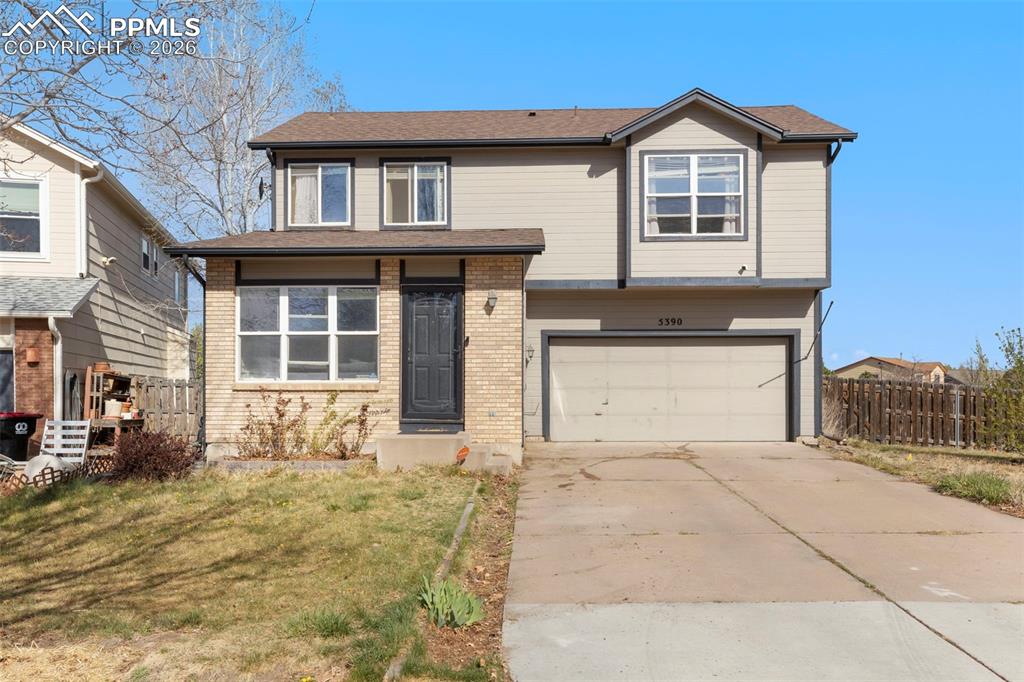 Image 1 of 32: Front of Structure