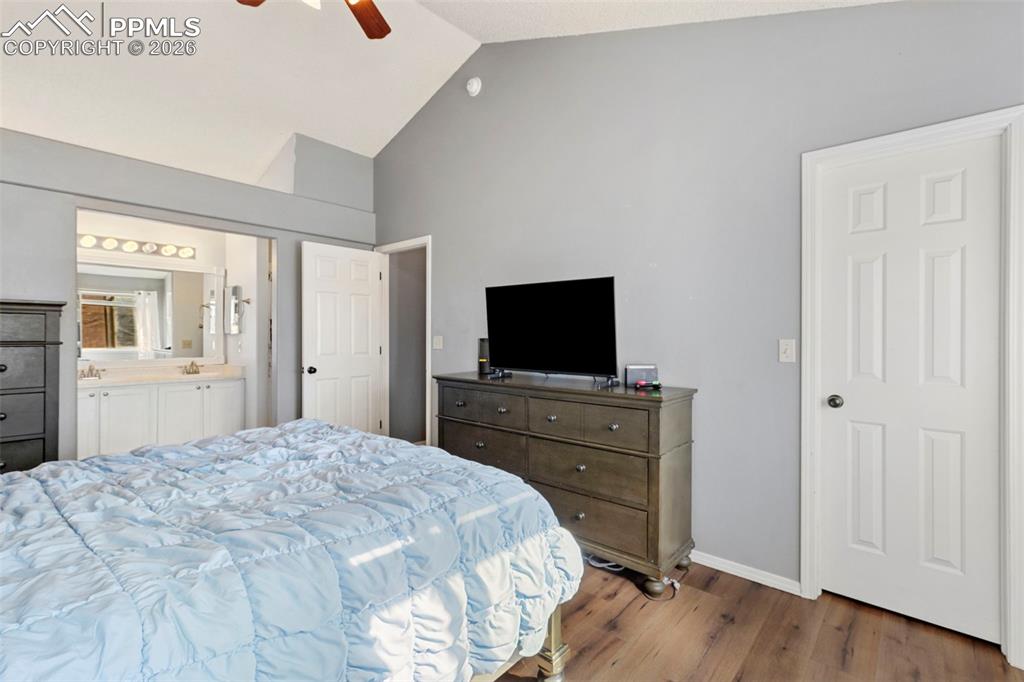 Image 14 of 32: Master Bedroom