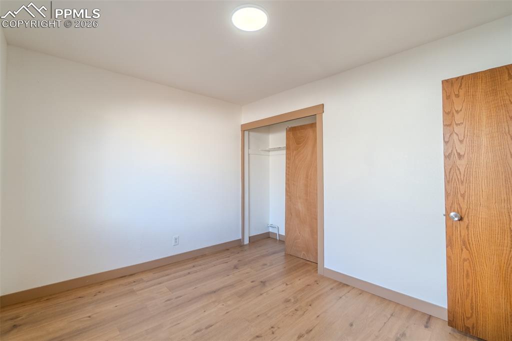 Image 28 of 44: Bedroom