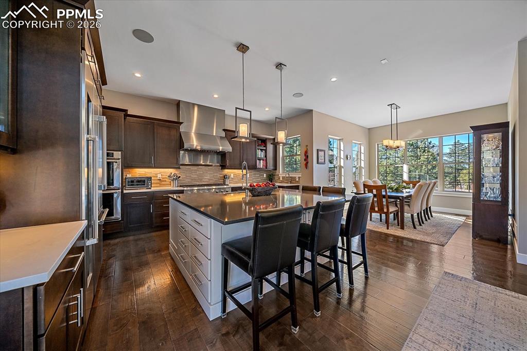 Image 16 of 50: A chef