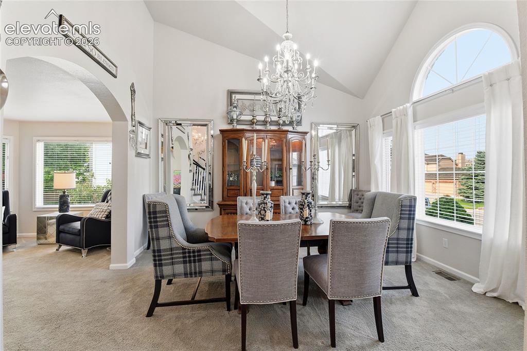 Image 5 of 46: Dining Area