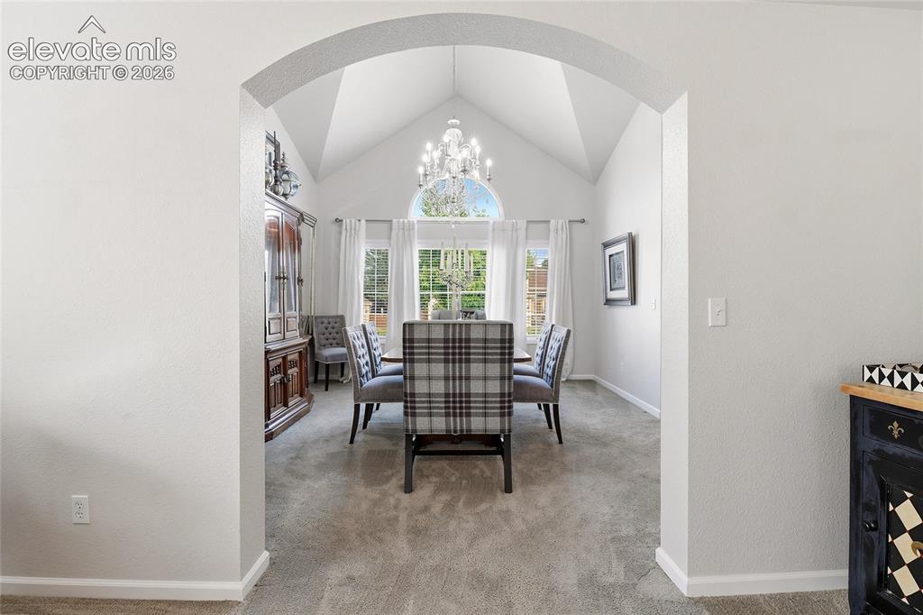 Image 7 of 46: Dining Area