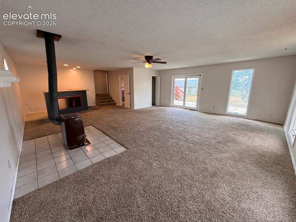 Image 20 of 50: Family Room