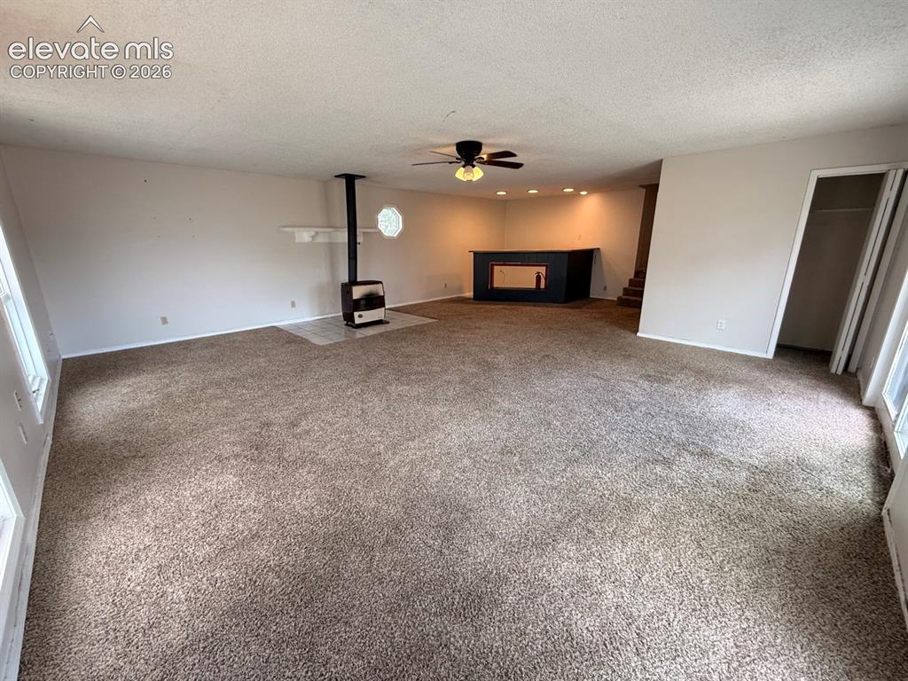 Image 21 of 50: Family Room