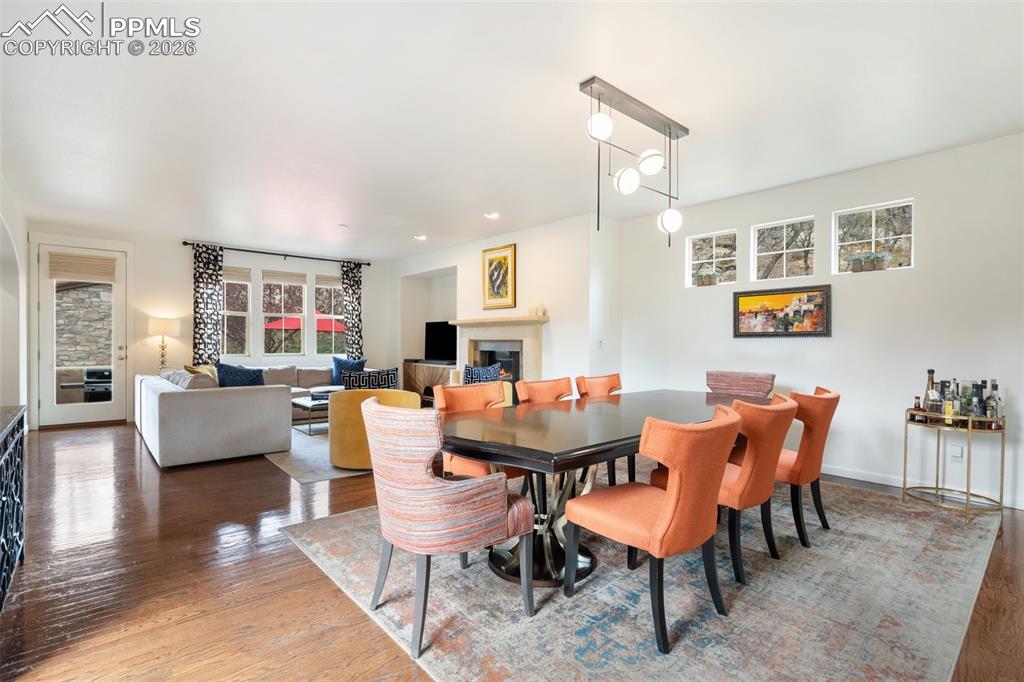 Image 10 of 44: Dining Room