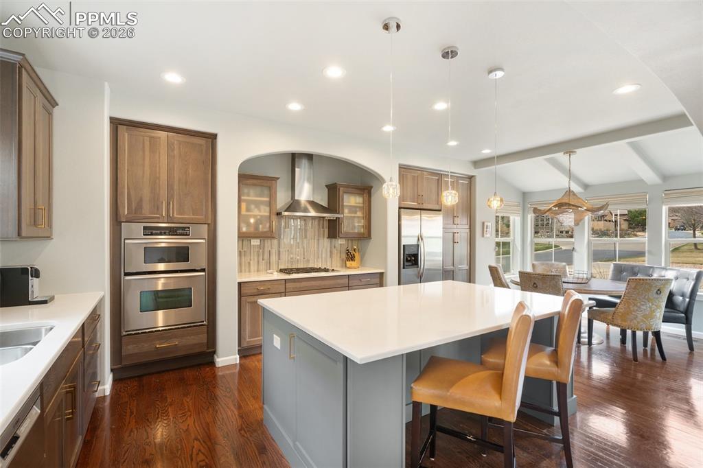 Image 12 of 44: Kitchen