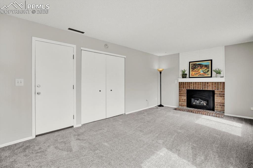 Image 14 of 39: Living Room