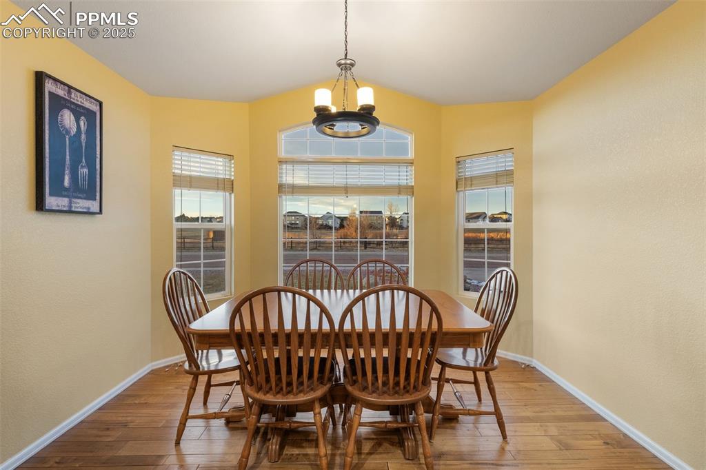 Image 10 of 44: Dining Area