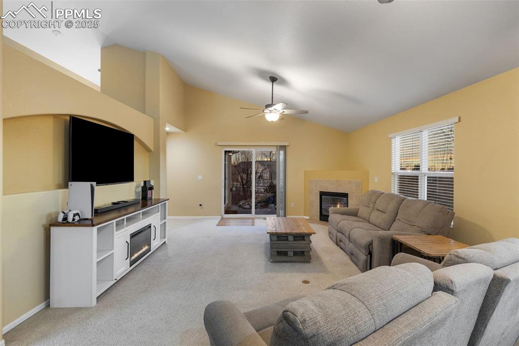 Image 14 of 44: Living Room