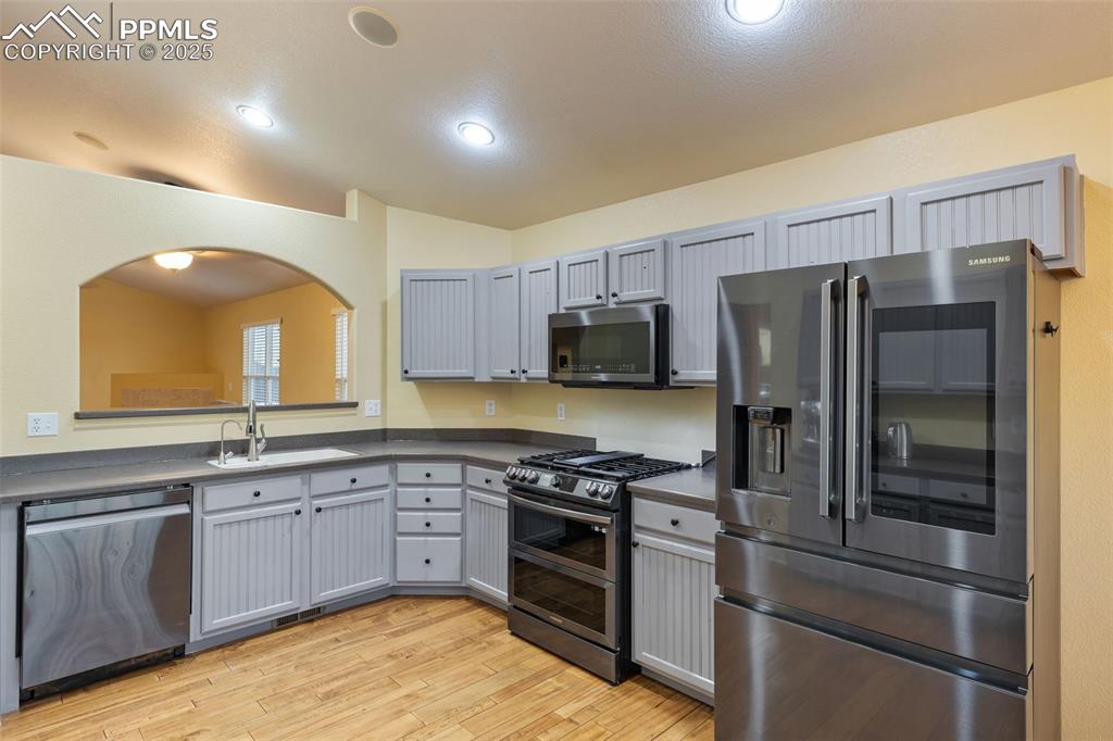 Image 8 of 44: Kitchen