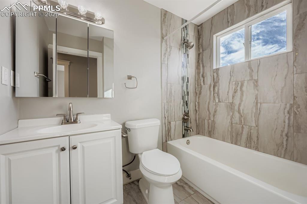 Image 16 of 28: Upper Level Modern and newer!