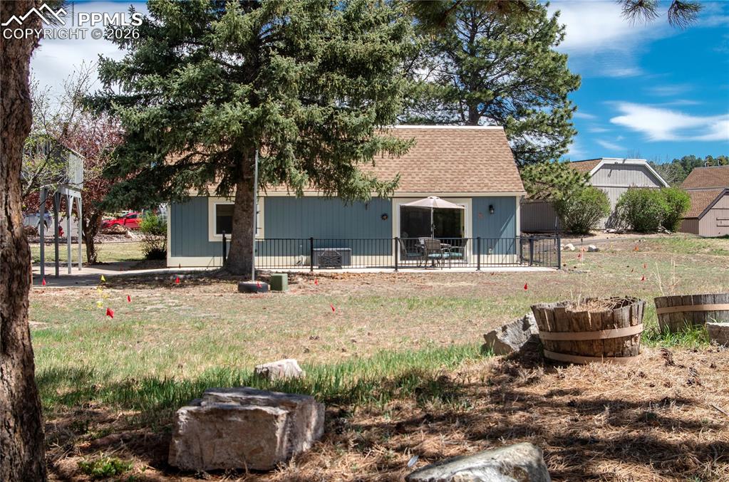 Image 29 of 43: Back of Structure