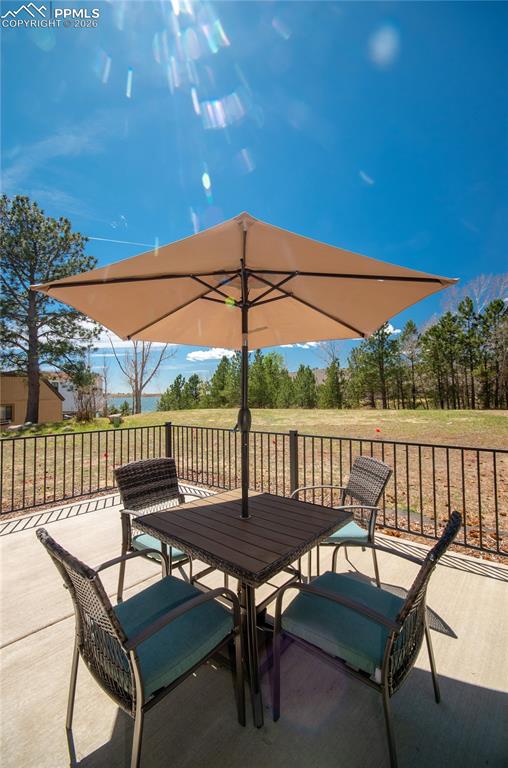 Image 32 of 43: Patio