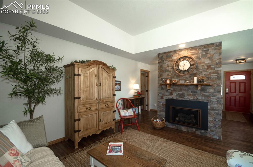 Image 5 of 43: Living Room