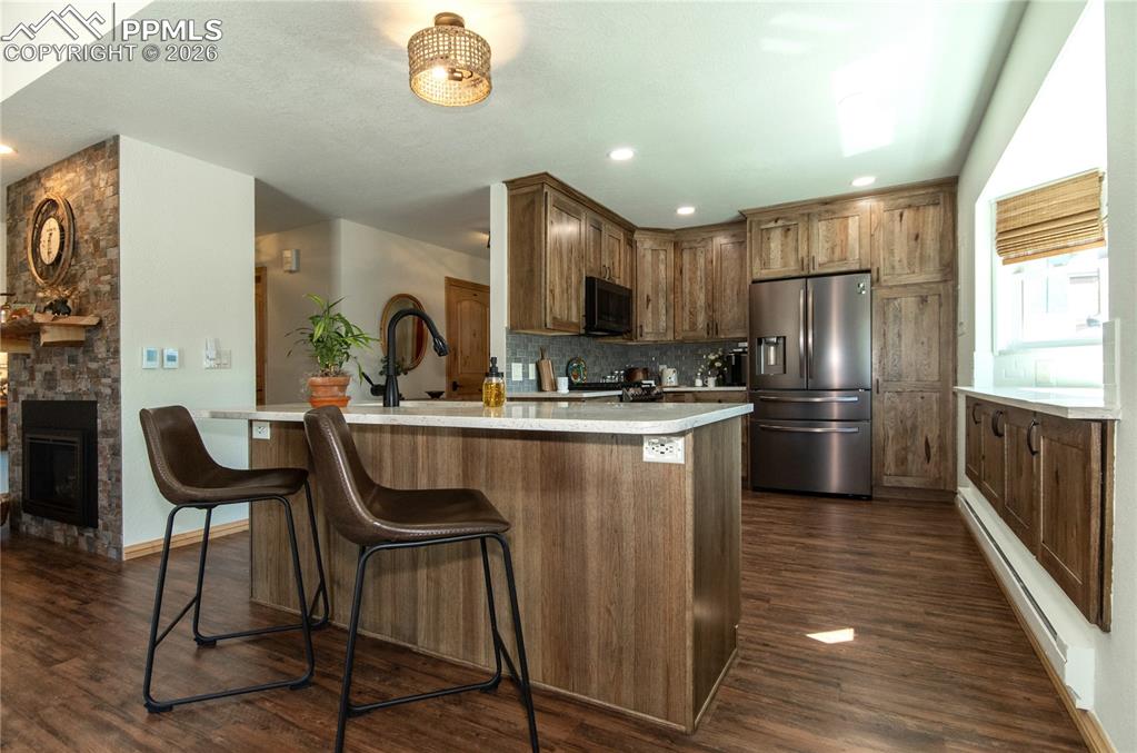 Image 8 of 43: Kitchen