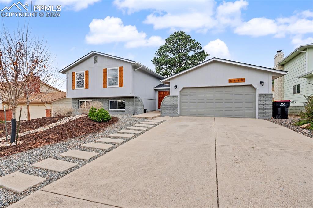 Image 2 of 30: Front of Structure