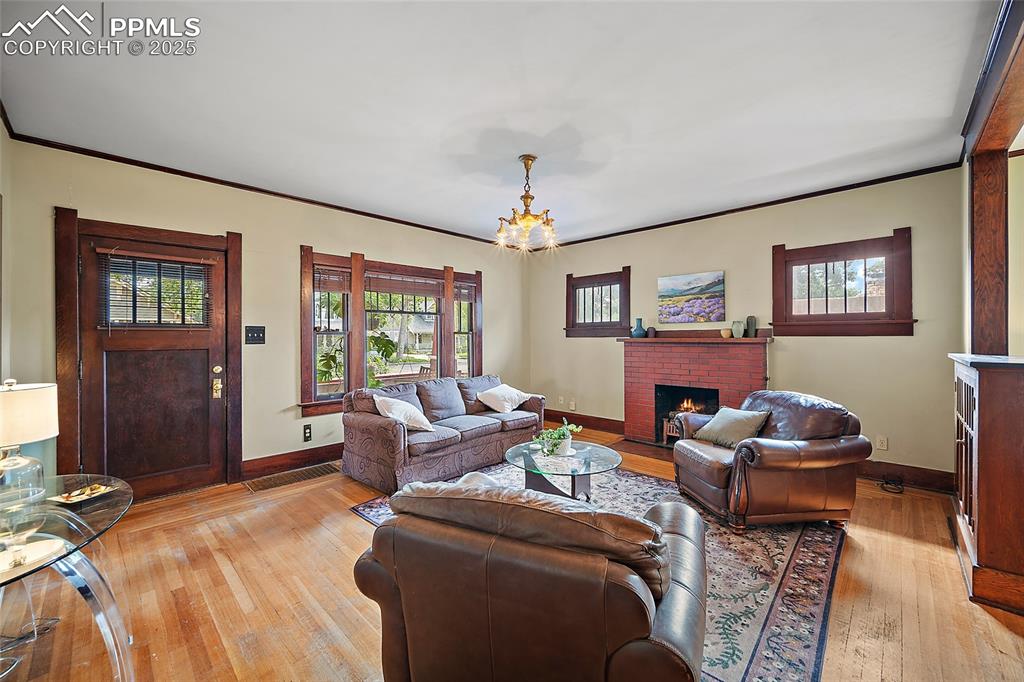 Image 6 of 39: Living Room