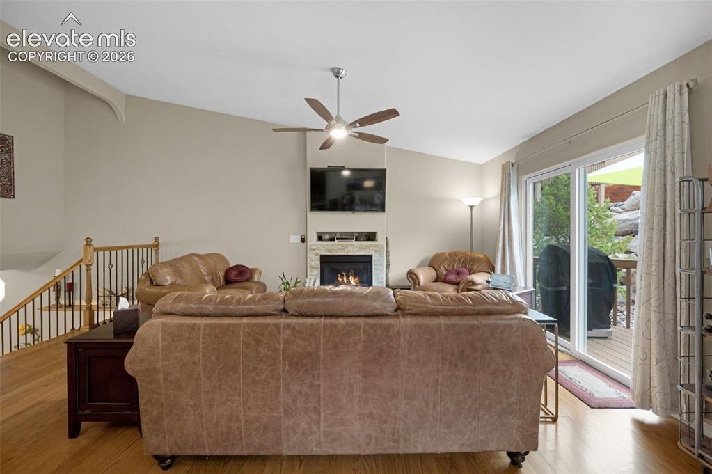 Image 12 of 41: Living Room