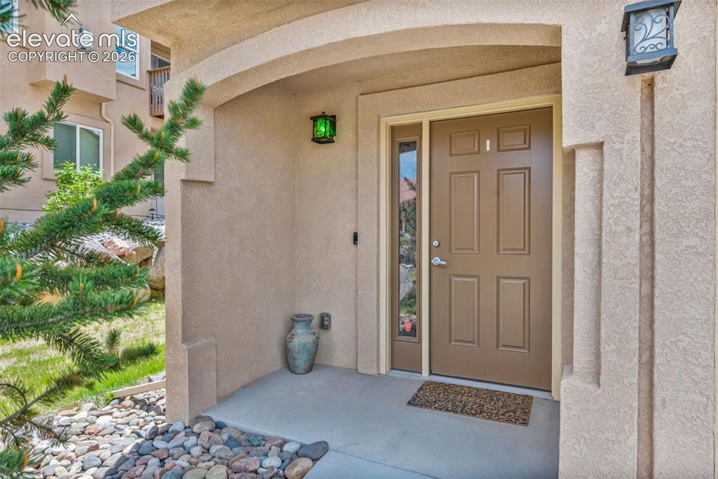 Image 6 of 41: Entry