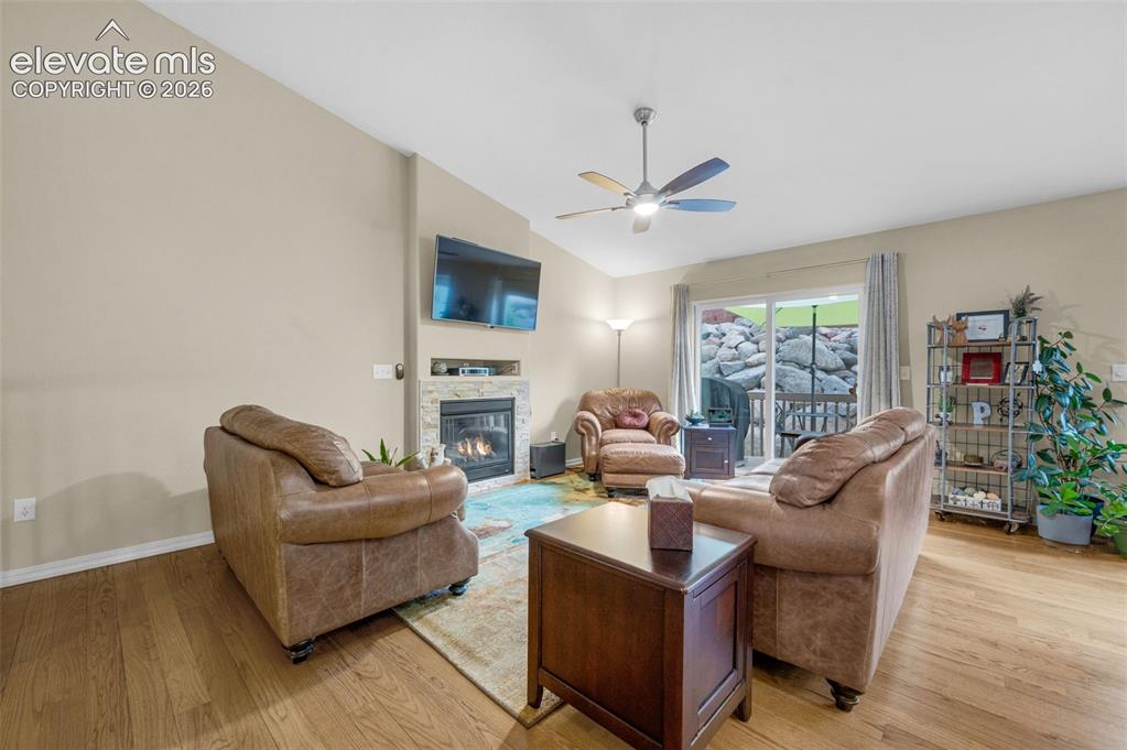 Image 8 of 41: Living Room