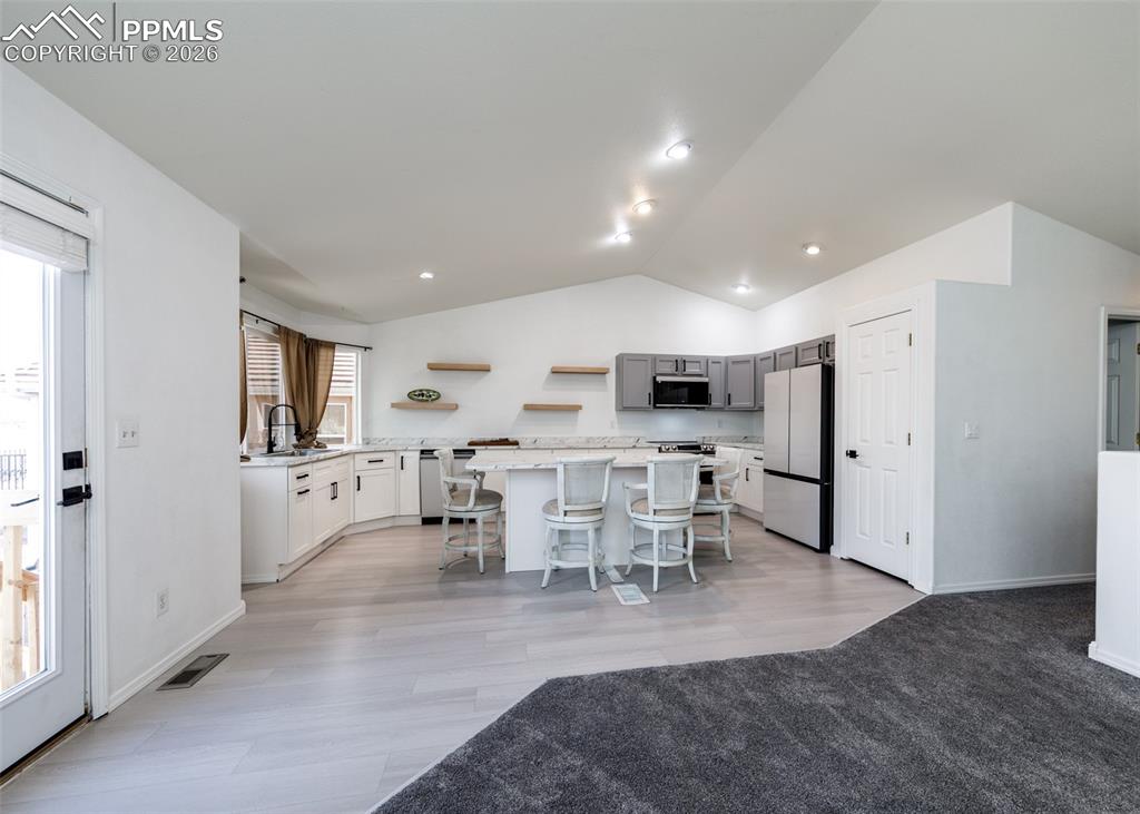 Image 12 of 39: Kitchen