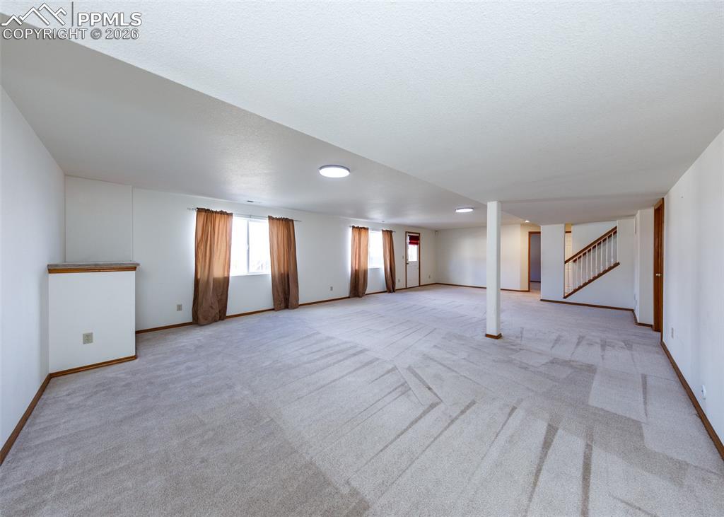 Image 26 of 39: Family Room