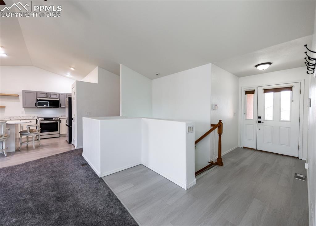 Image 5 of 39: Entry