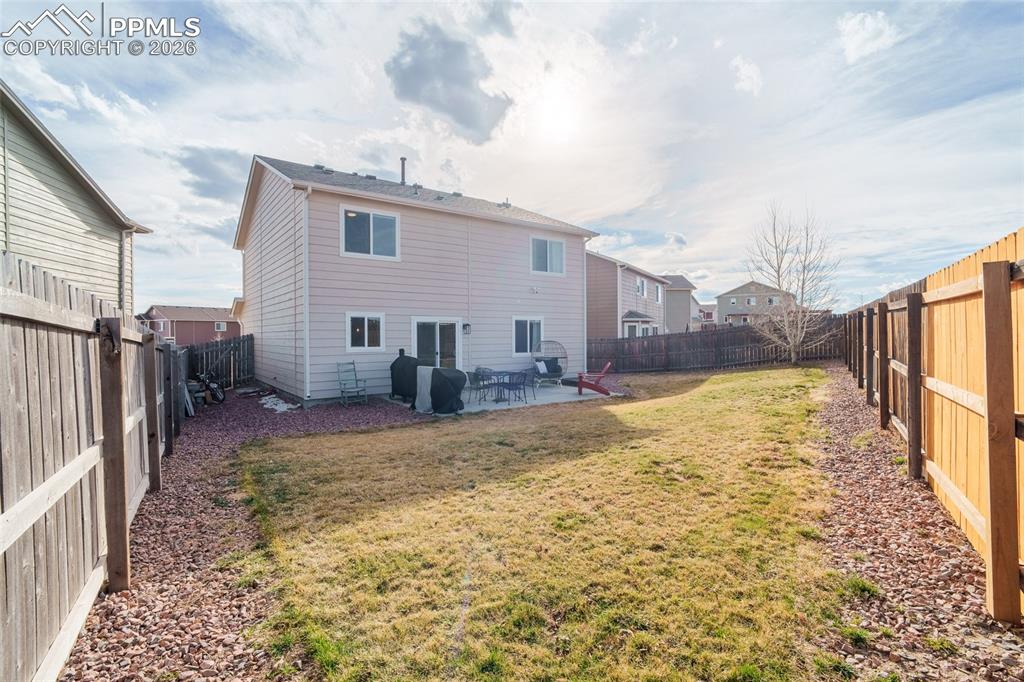 Image 18 of 25: Back of Structure