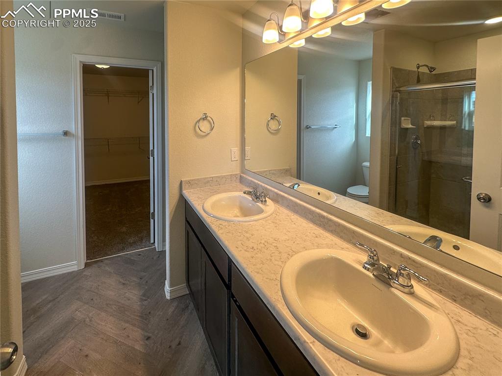 Image 13 of 17: Photos of previously built model. Some options will vary