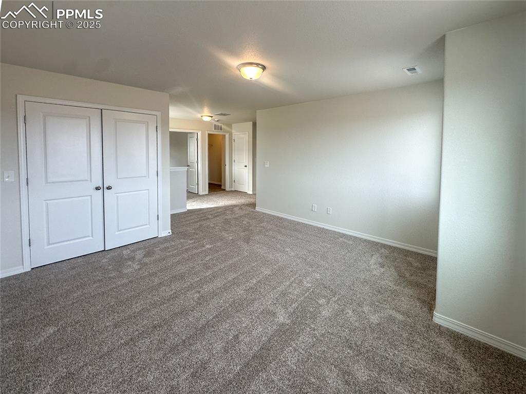 Image 9 of 17: Photos of previously built model. Some options will vary