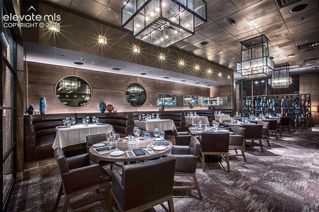 Image 22 of 26: Dining Area