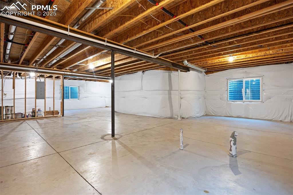 Image 37 of 50: Plumed for 3 bathrooms