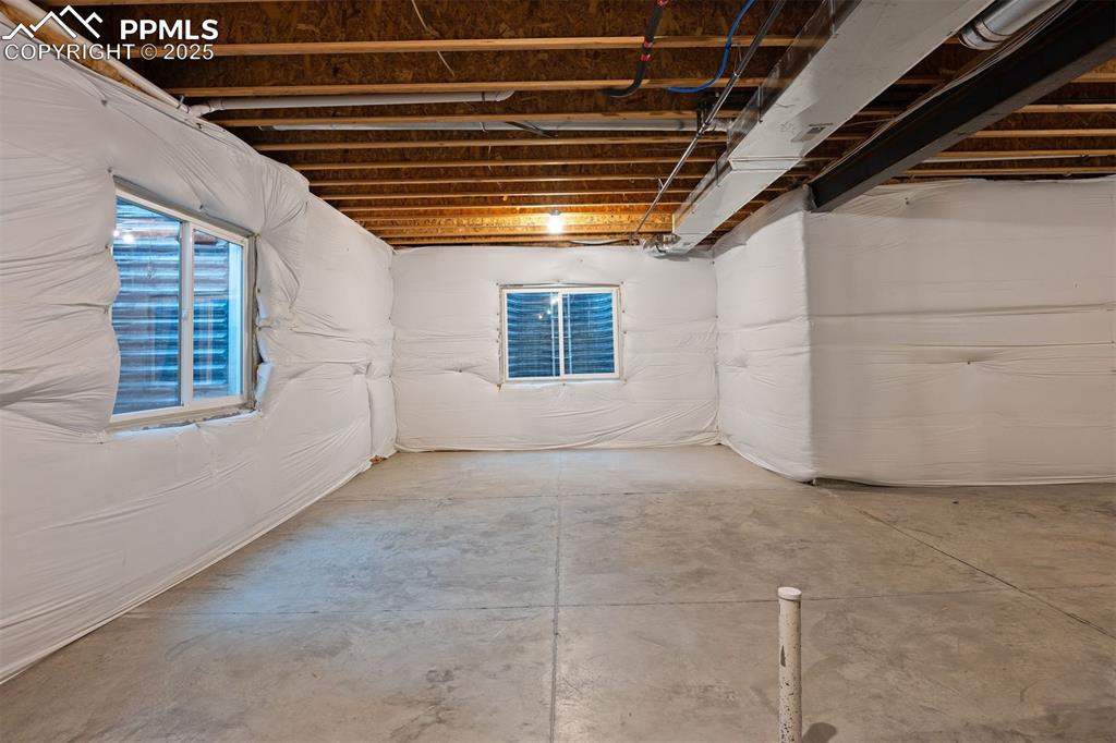 Image 39 of 50: Basement