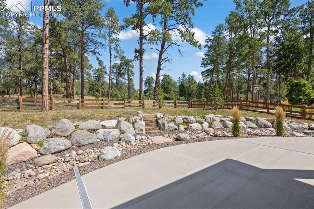 Image 47 of 50: Patio