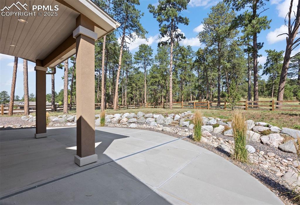 Image 49 of 50: Patio