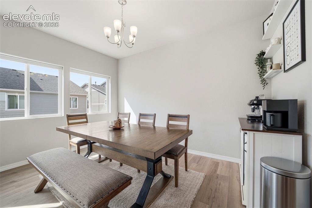 Image 9 of 38: Dining Area