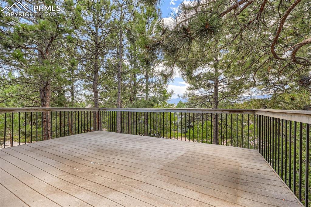 Image 10 of 28: Deck