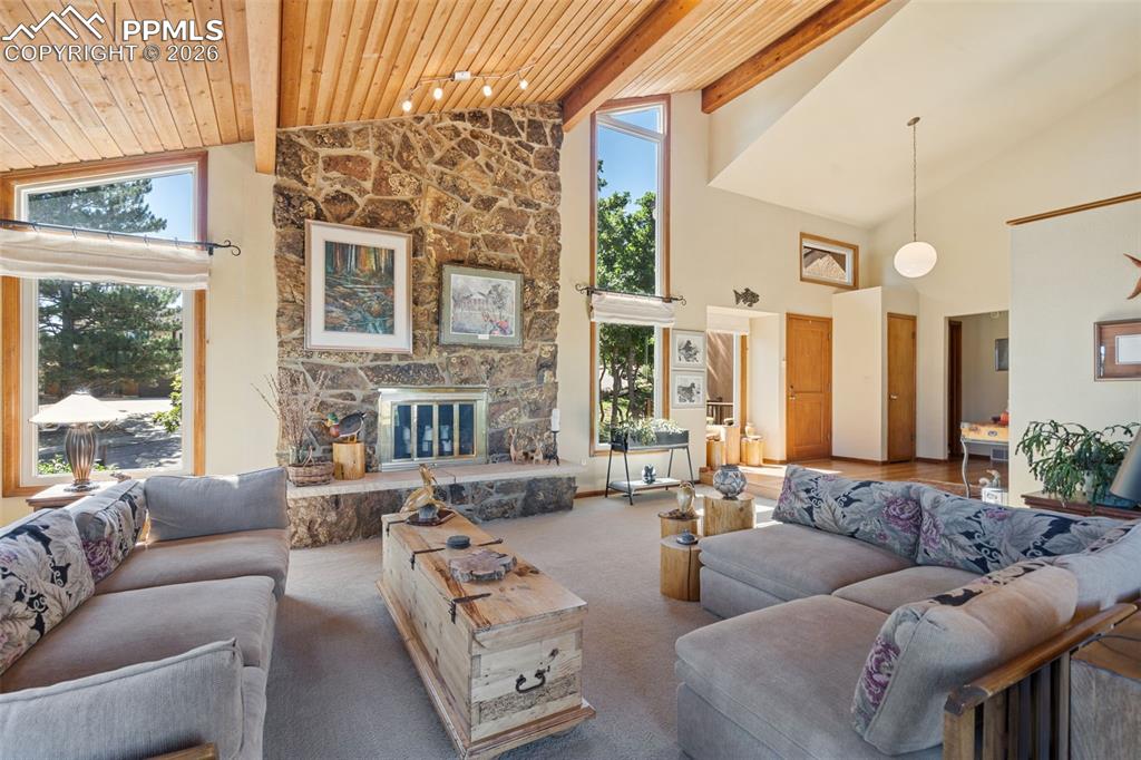 Image 12 of 43: Living Room