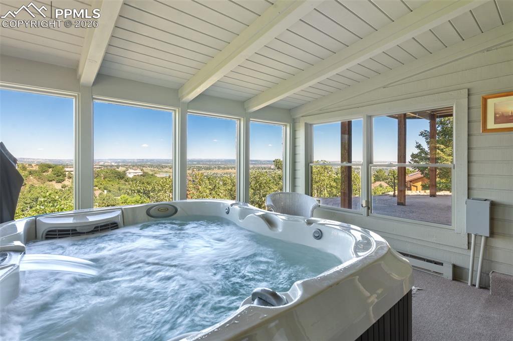 Image 36 of 43: Sun Room