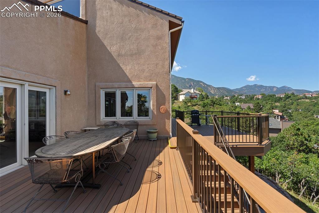 Image 38 of 43: Deck