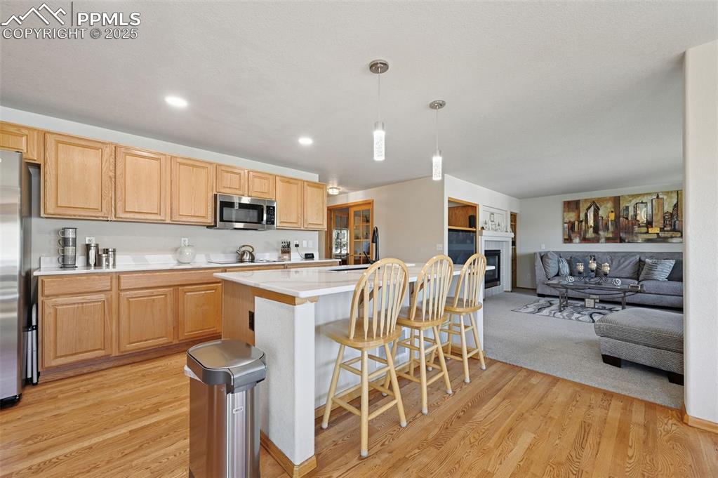 Image 13 of 47: Kitchen