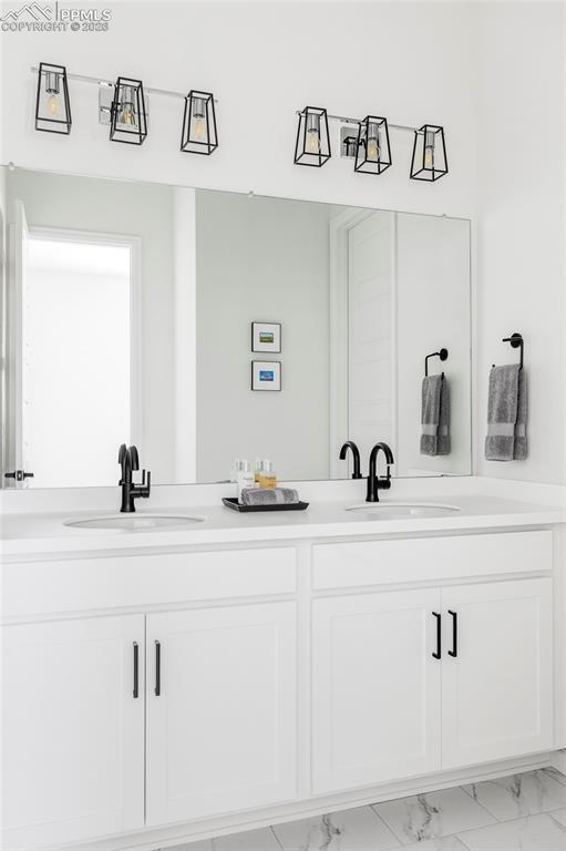 Image 16 of 29: Bathroom