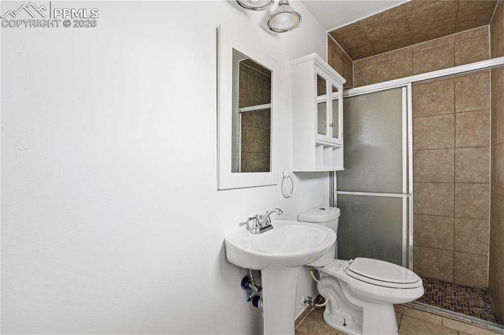 Image 34 of 39: No Description Available