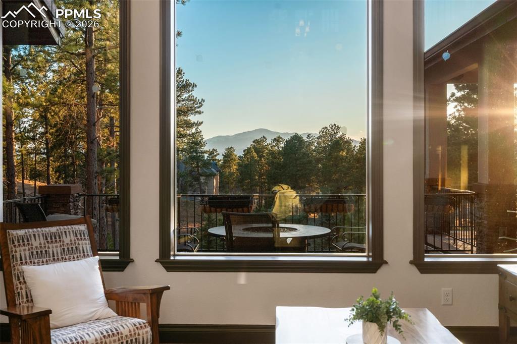 Image 11 of 50: Living Room