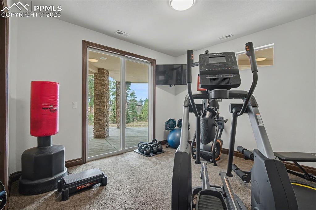 Image 43 of 50: Bedroom