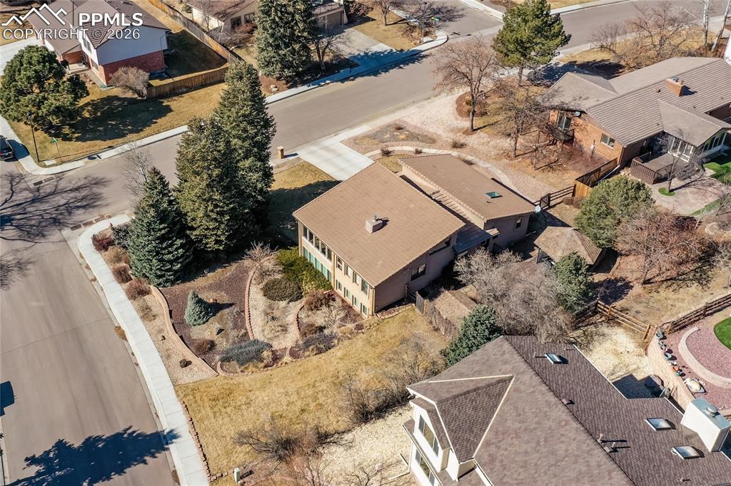 Image 4 of 45: Plenty of space surrounding your home to provide lots of peace & quiet.