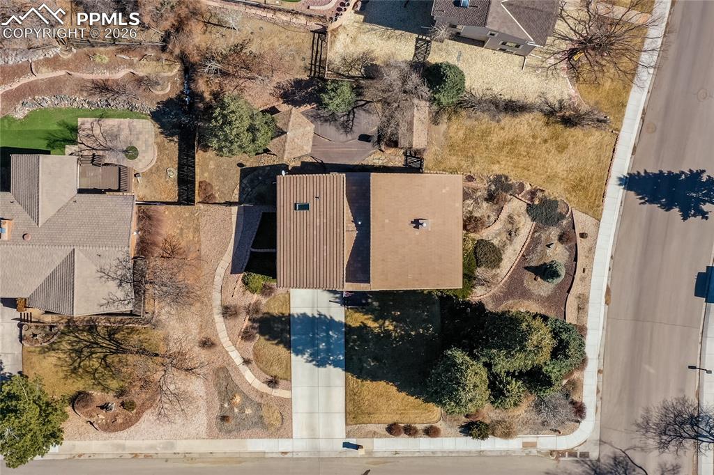 Image 5 of 45: A coveted corner lot provides you with fewer adjacent neighbors & easy acce