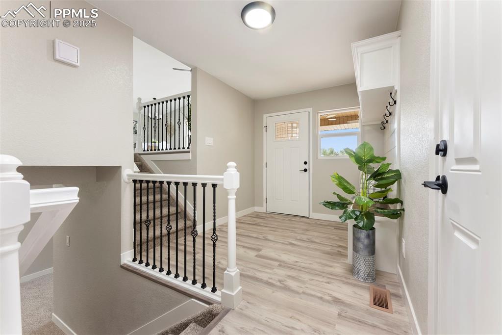 Image 5 of 37: Entry