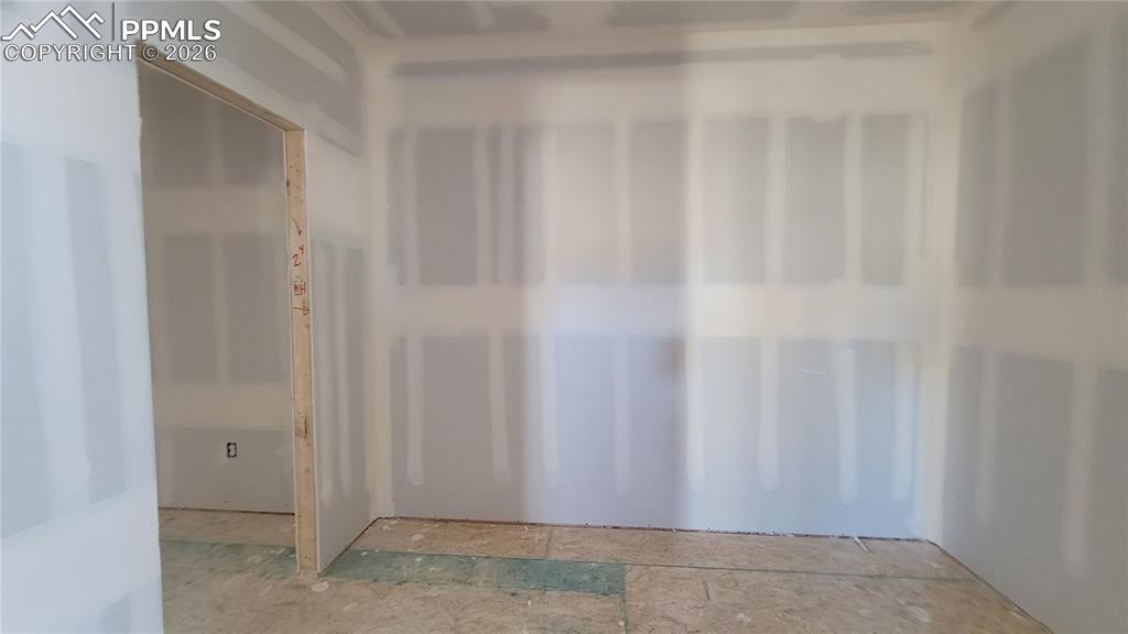 Image 13 of 20: Closet