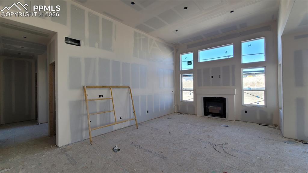 Image 8 of 20: Living Room